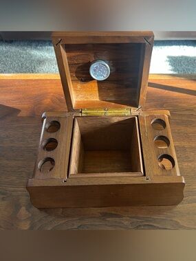 Vintage Fairfax Classic Wood 6-Pipe Holder/Display with Humidor Box